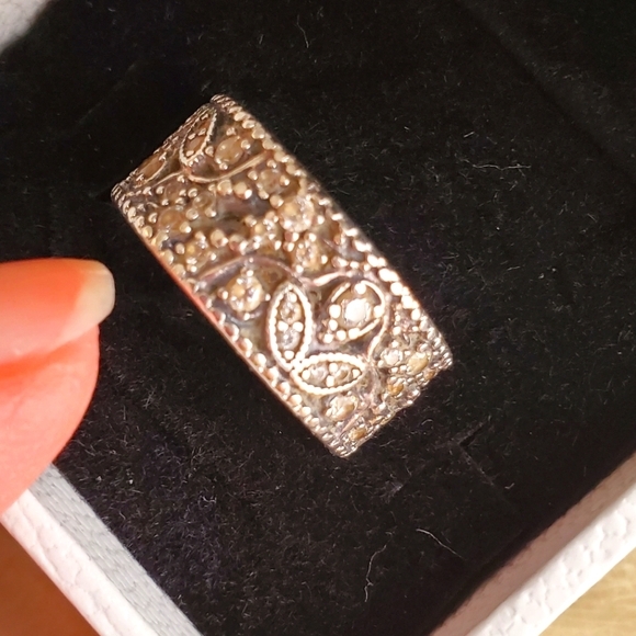 Pandora Ring Band - Picture 2 of 6